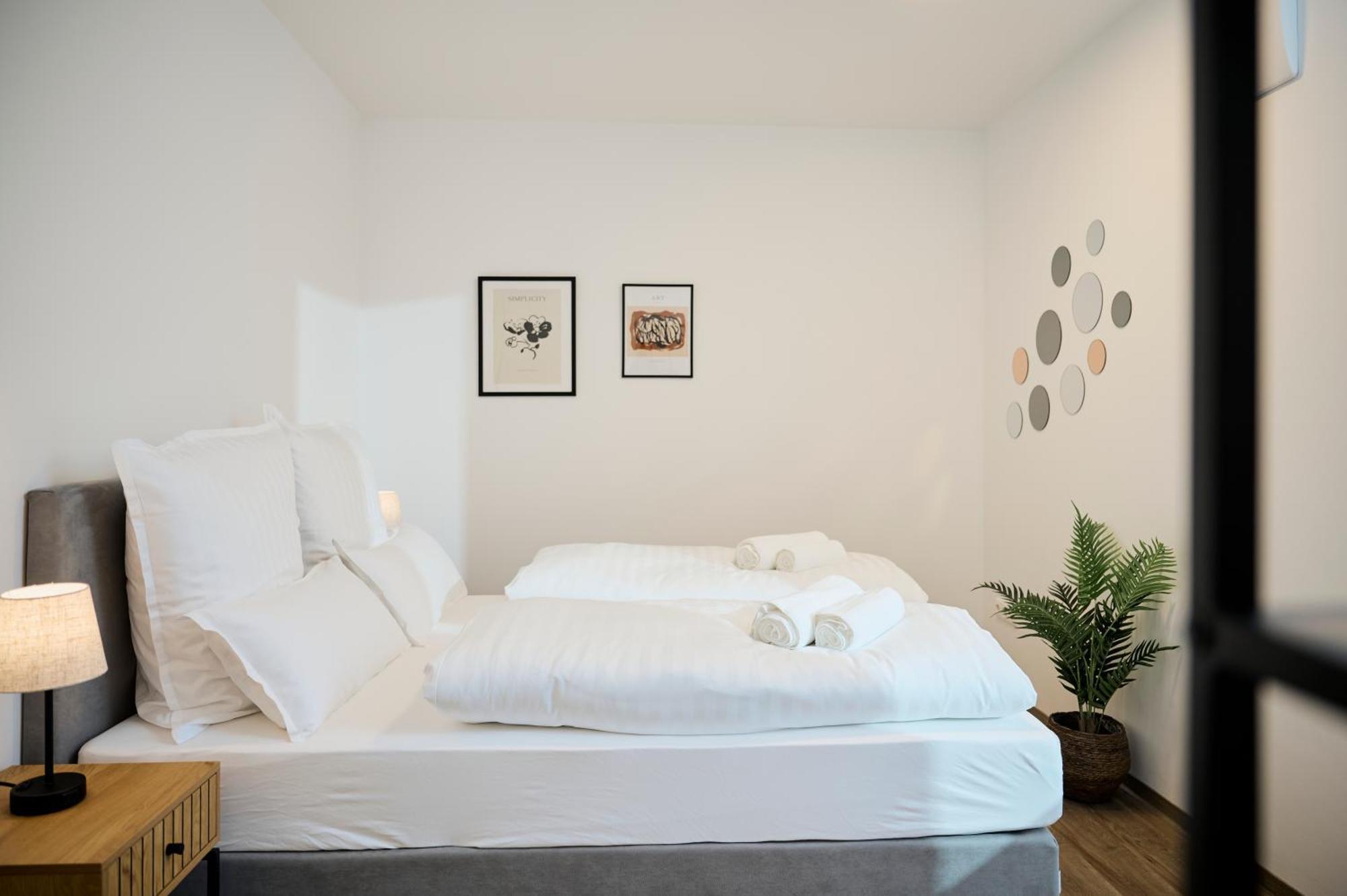 Moderne Apartments Mit Highspeed-Wlan Und Gratis-Tiefgarage Ihr Perfekter Rueckzugsort Nahe Dem Zentrum Und Der Therme I Barrierearm Бад-Кіссінген Екстер'єр фото