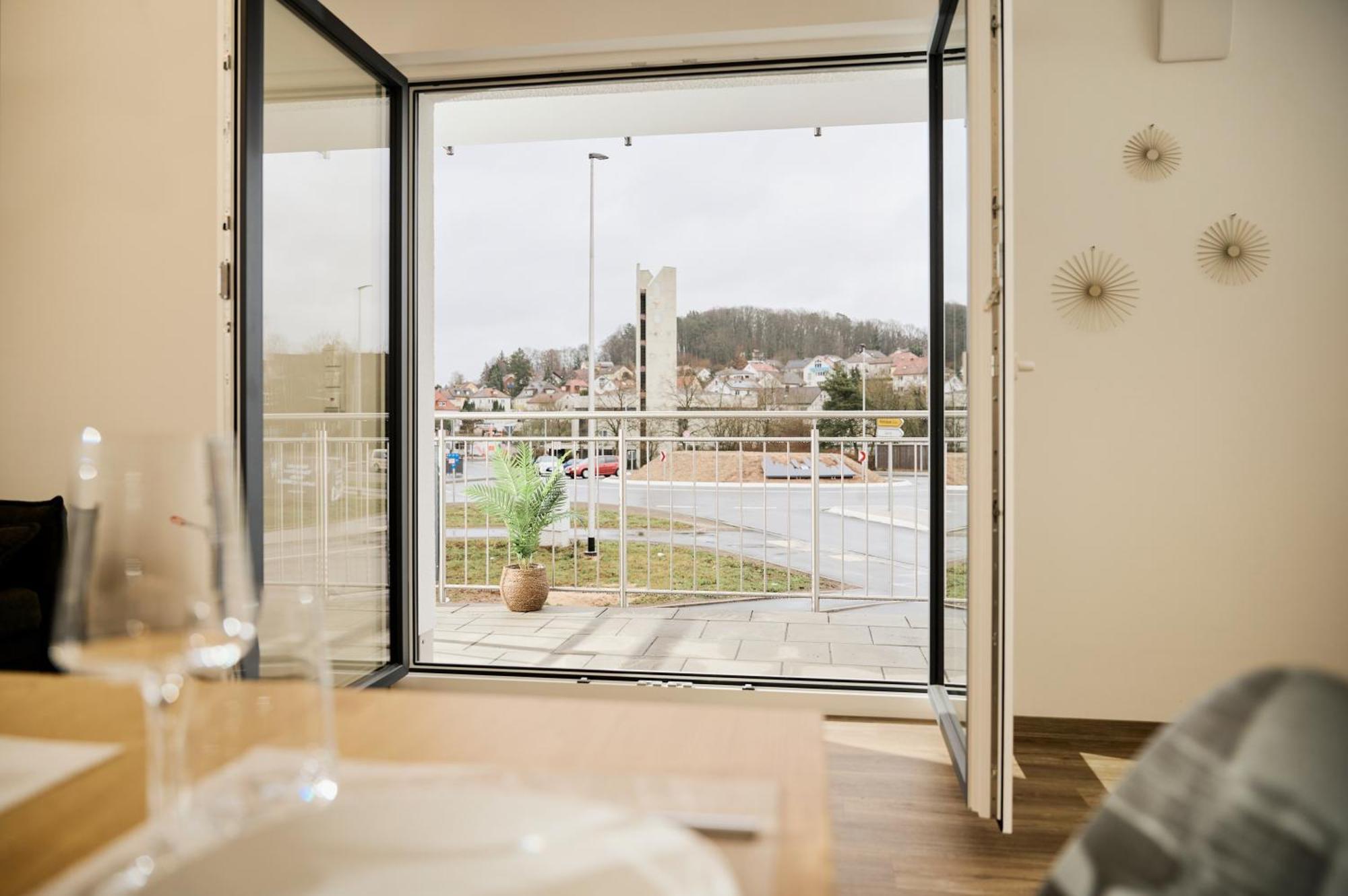 Moderne Apartments Mit Highspeed-Wlan Und Gratis-Tiefgarage Ihr Perfekter Rueckzugsort Nahe Dem Zentrum Und Der Therme I Barrierearm Бад-Кіссінген Екстер'єр фото